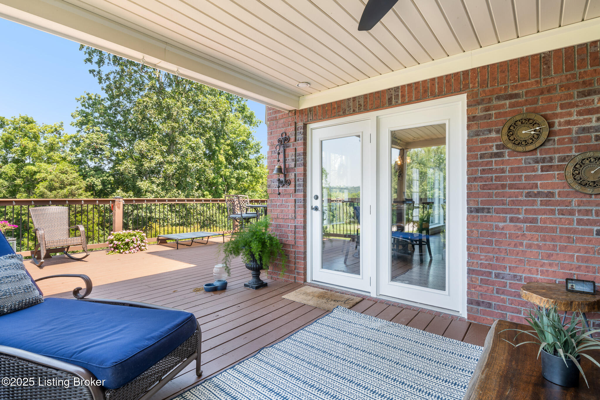 Crestwood, Kentucky, 40014, United States, 6 Bedrooms Bedrooms, ,5 BathroomsBathrooms,Residential,For Sale,1908239