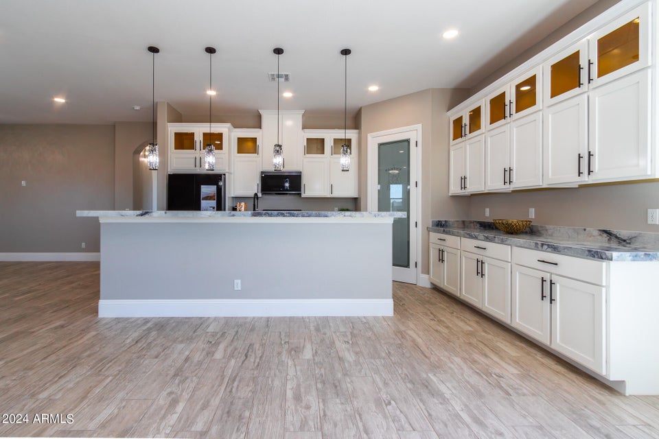 Tonopah, Arizona, 85354, United States, 4 Bedrooms Bedrooms, ,1 BathroomBathrooms,Residential,For Sale,1975997