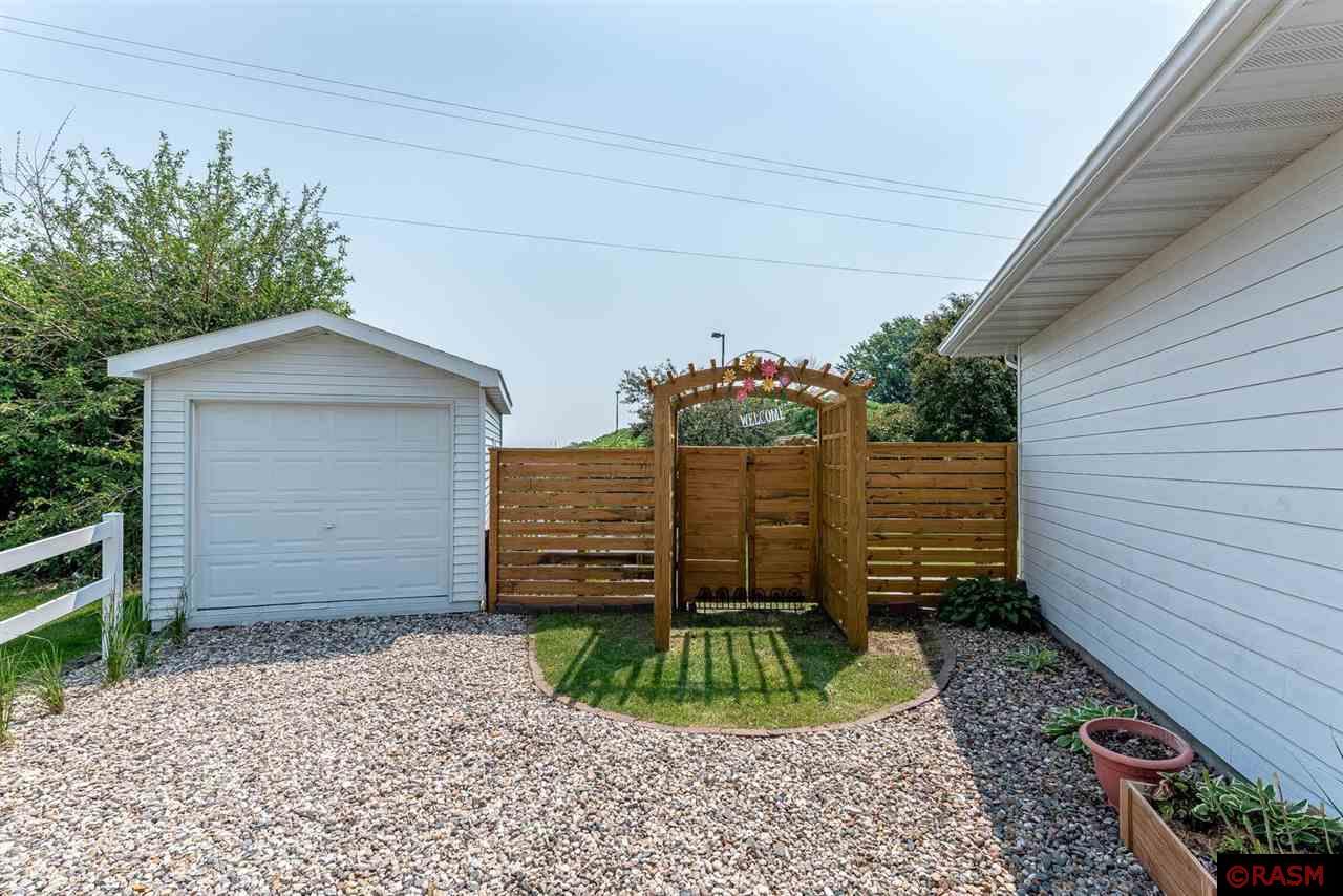 Mankato, Minnesota, 56001, United States, 4 Bedrooms Bedrooms, ,3 BathroomsBathrooms,Residential,For Sale,1879364