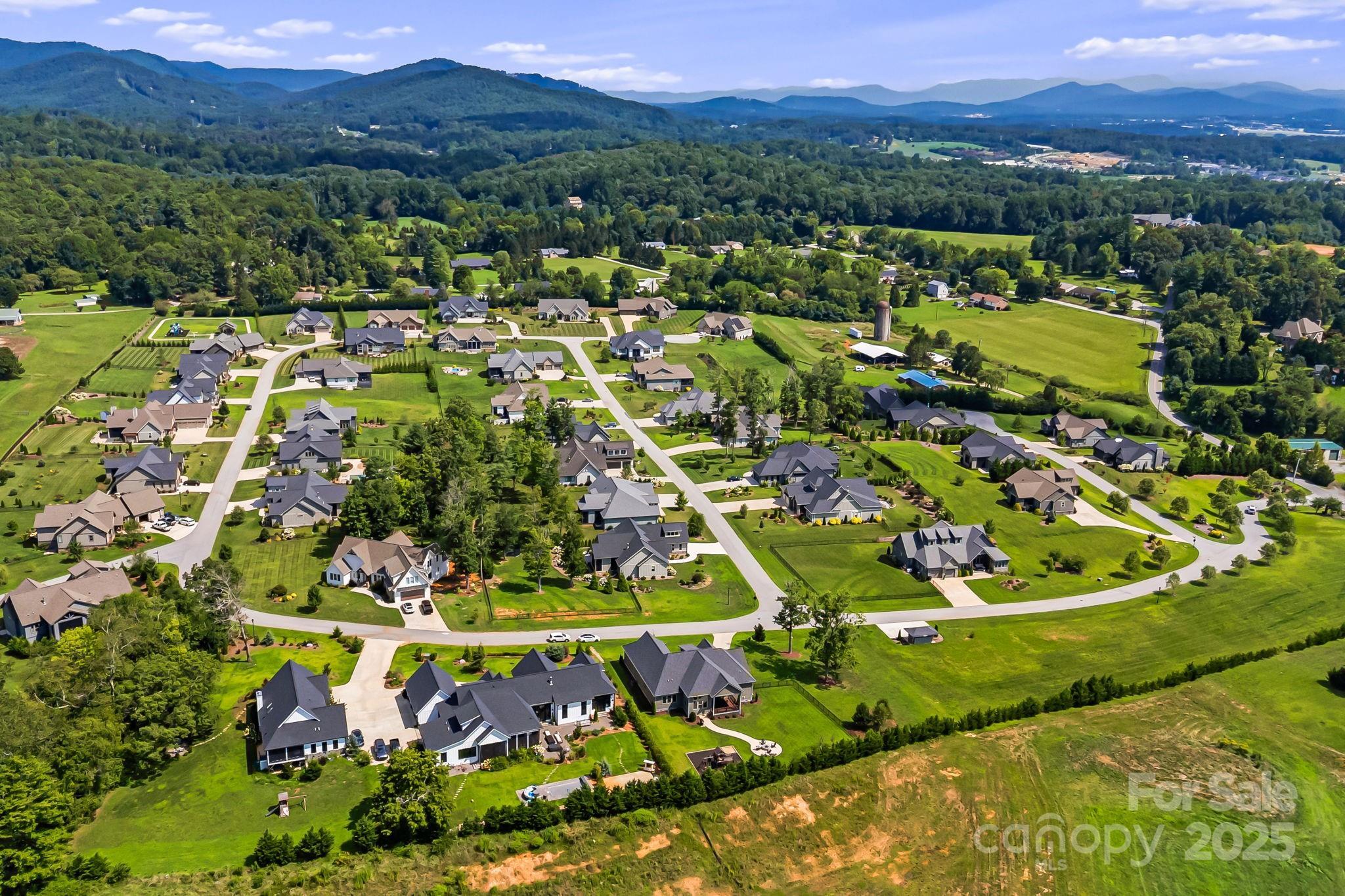 Mills River, North Carolina, 28759, United States, 3 Bedrooms Bedrooms, ,3 BathroomsBathrooms,Residential,For Sale,1992072