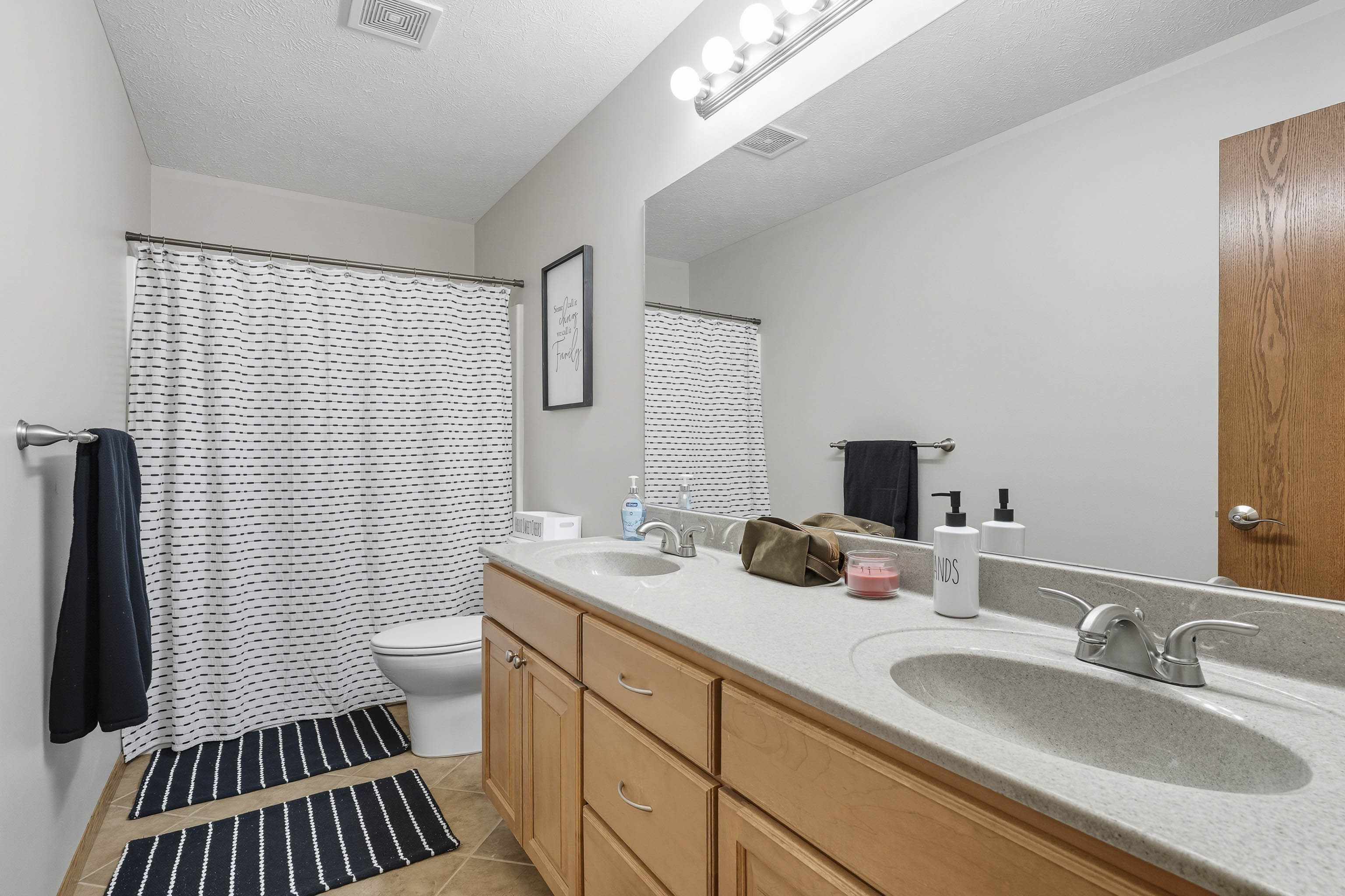 Manhattan, Kansas, 66502, United States, 5 Bedrooms Bedrooms, ,3 BathroomsBathrooms,Residential,For Sale,1960988