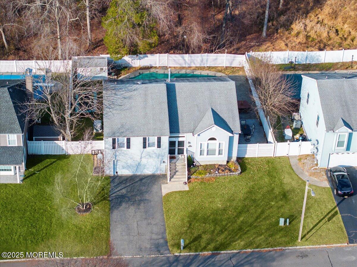 Howell, New Jersey, 07731, United States, 4 Bedrooms Bedrooms, ,3 BathroomsBathrooms,Residential,For Sale,2005606