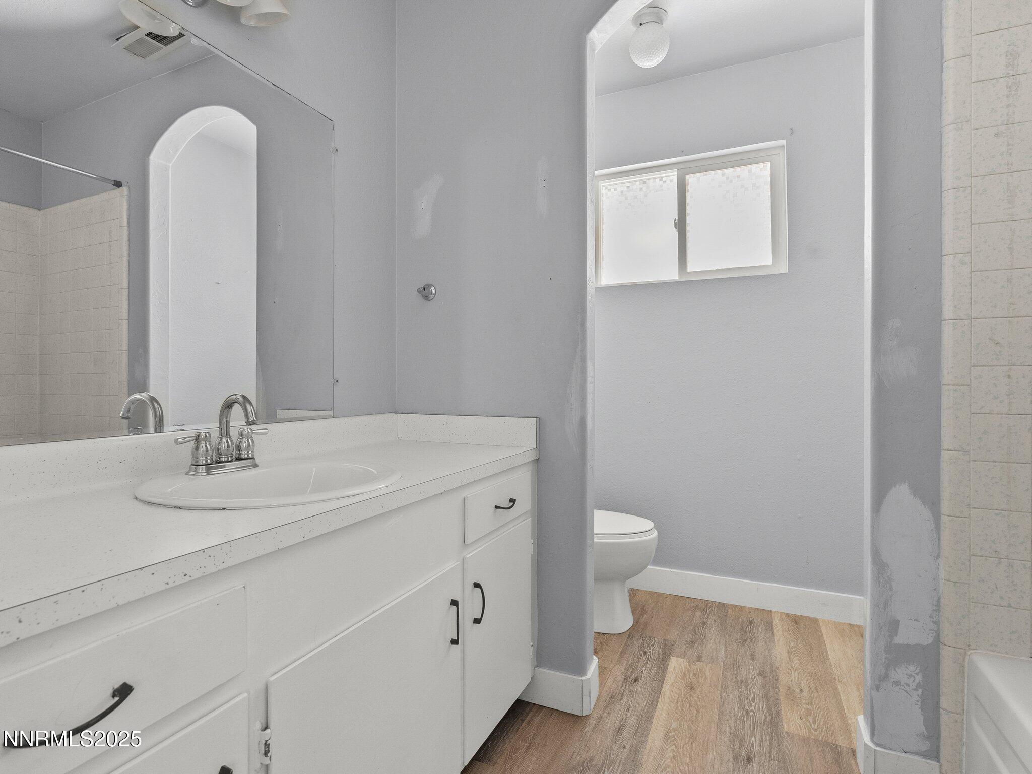 South Lake Tahoe, California, 96150, United States, 3 Bedrooms Bedrooms, ,2 BathroomsBathrooms,Residential,For Sale,1735880