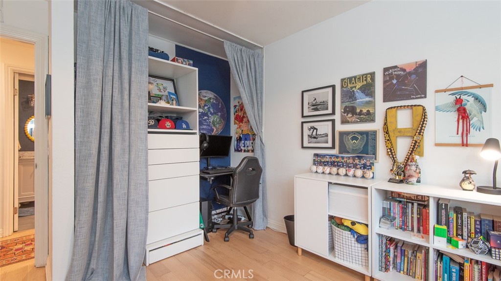 Agoura Hills, California, 91301, United States, 3 Bedrooms Bedrooms, ,1 BathroomBathrooms,Residential,For Sale,1992879