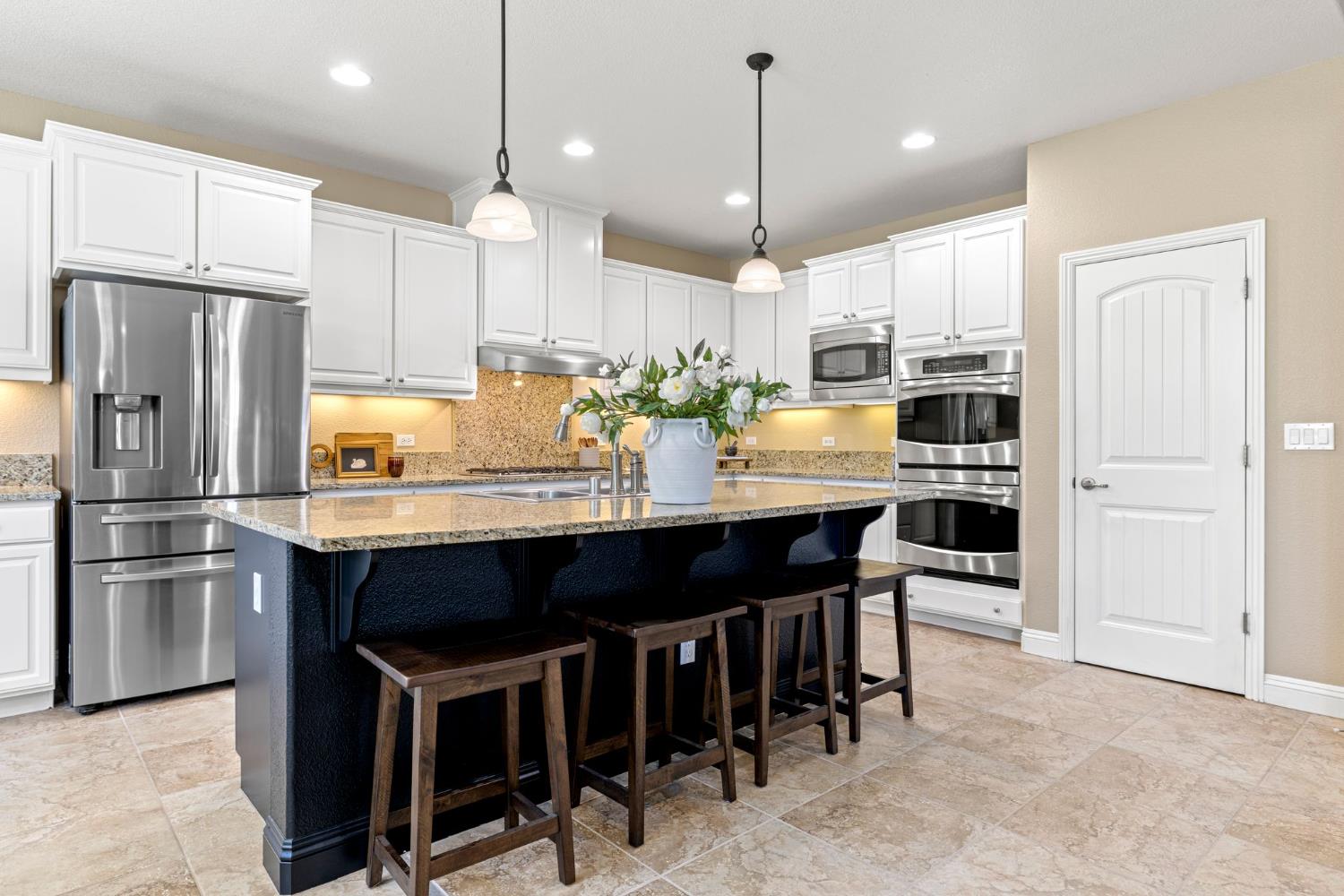 El Dorado Hills, California, 95762, United States, 4 Bedrooms Bedrooms, ,3 BathroomsBathrooms,Residential,For Sale,1925996