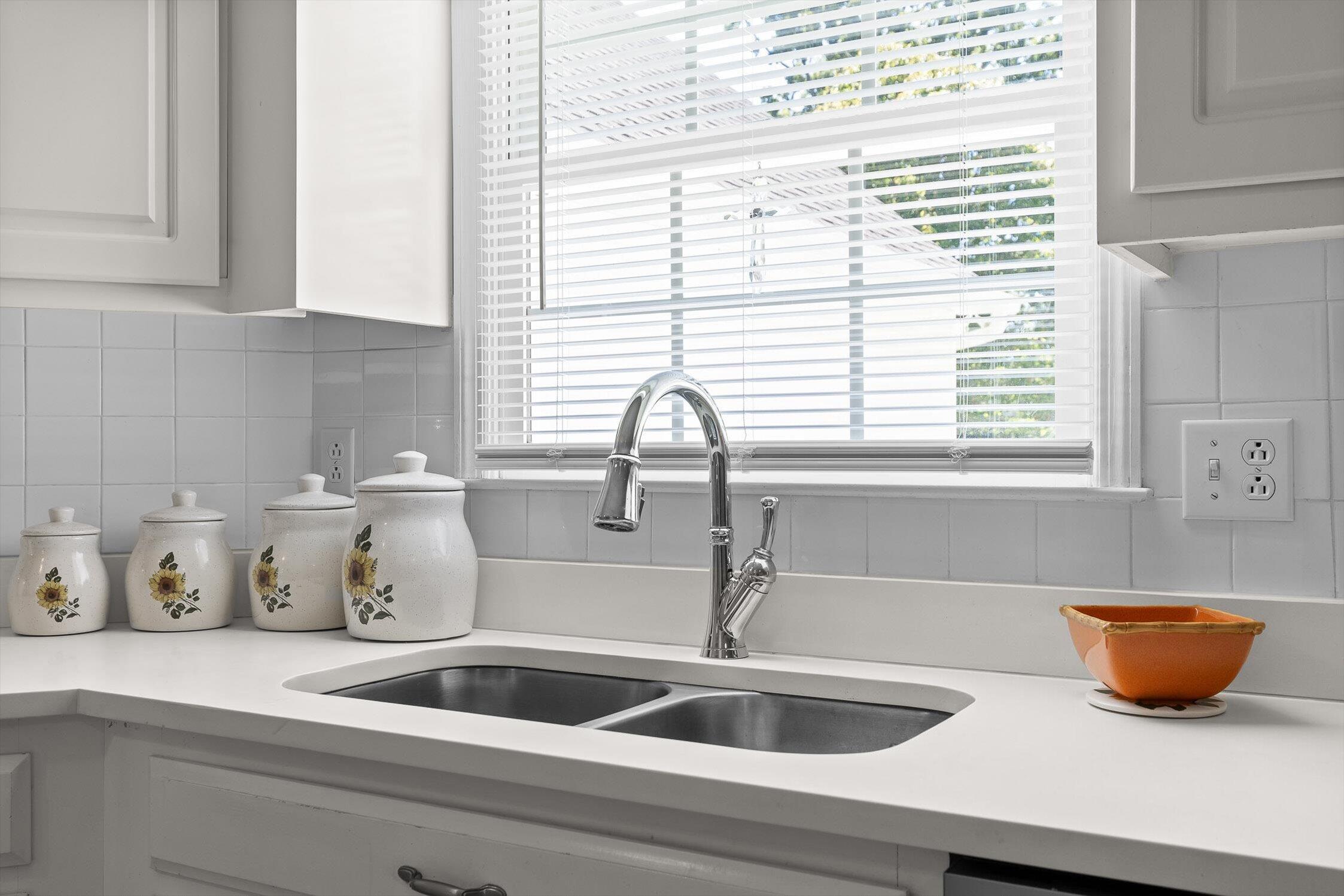 Bryant, Alabama, 35958, United States, 6 Bedrooms Bedrooms, ,3 BathroomsBathrooms,Residential,For Sale,1983058