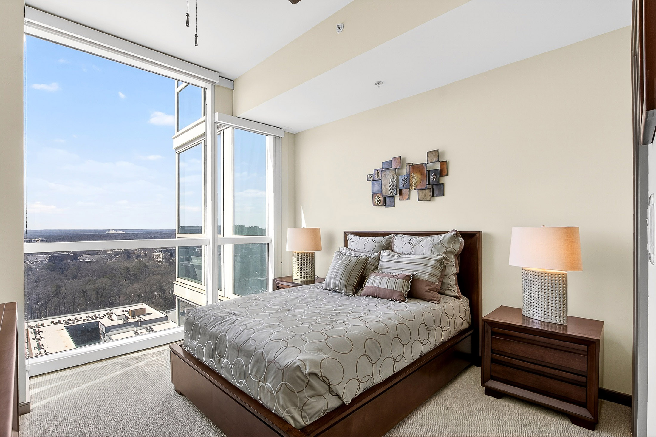  Immaculate Two Bedroom with Dedicated Office/Den at Sought-after Terminus - 物件實景