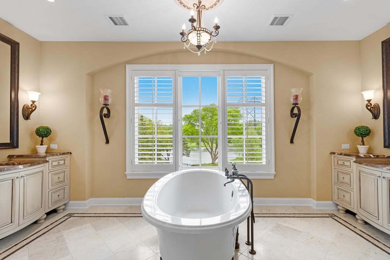 Medina, Minnesota, 55391, United States, 6 Bedrooms Bedrooms, ,5 BathroomsBathrooms,Residential,For Sale,1908867