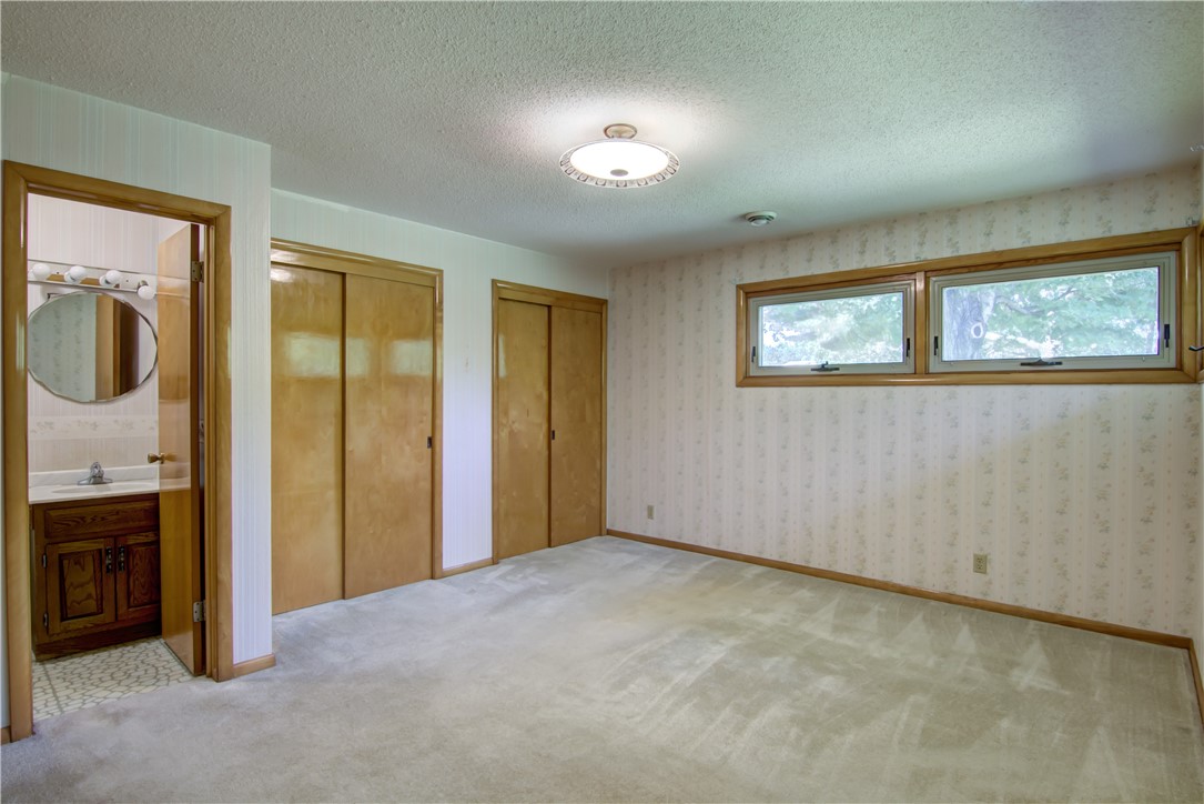 Chippewa Falls, Wisconsin, 54729, United States, 3 Bedrooms Bedrooms, ,3 BathroomsBathrooms,Residential,For Sale,1977760