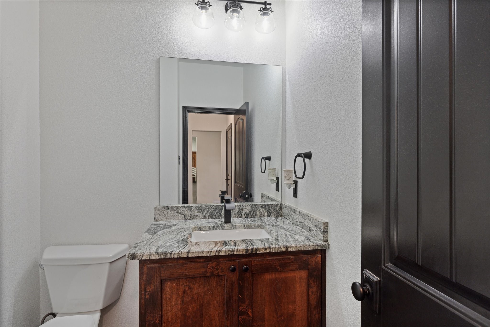 Bowie, Texas, 76230, United States, 4 Bedrooms Bedrooms, ,4 BathroomsBathrooms,Residential,For Sale,1895366