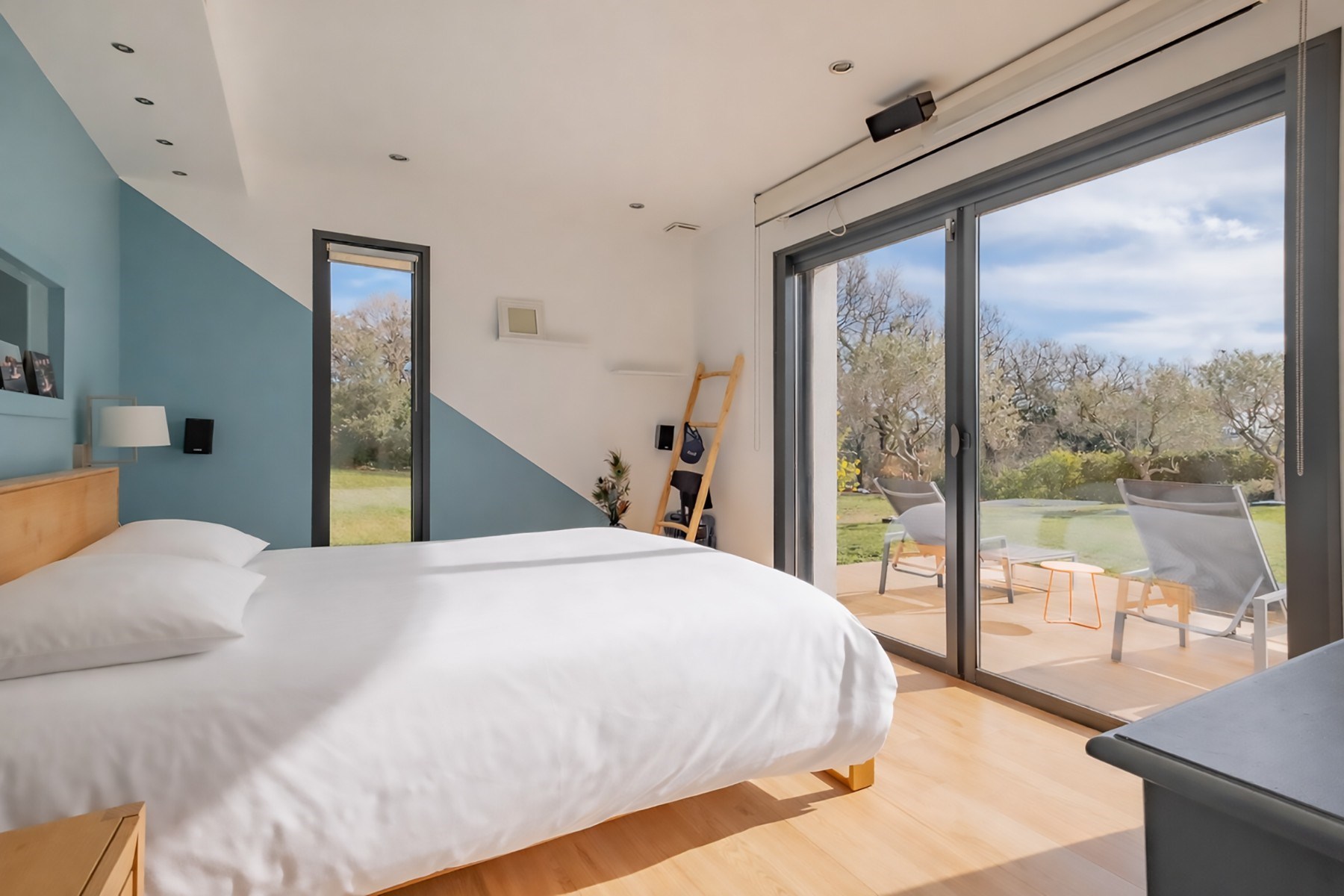 Elegant Contemporary Home of 250 m² on 4,000 m² of Grounds North of Aix-en-Prov… - 物件實景