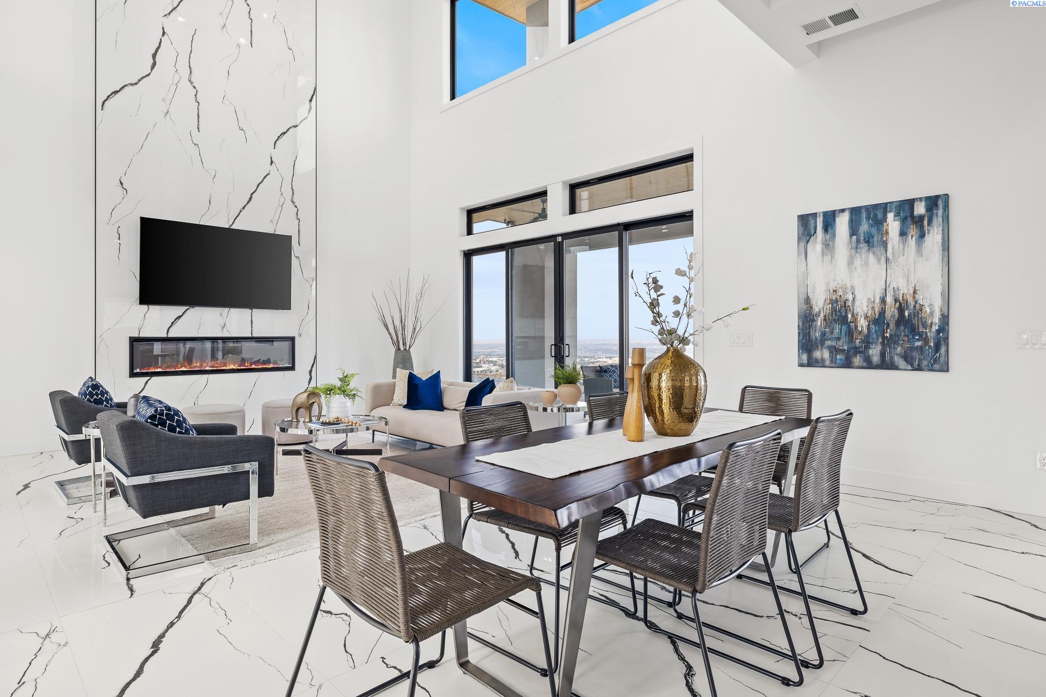 Kennewick, Washington, 99338, United States, 4 Bedrooms Bedrooms, ,6 BathroomsBathrooms,Residential,For Sale,1981644