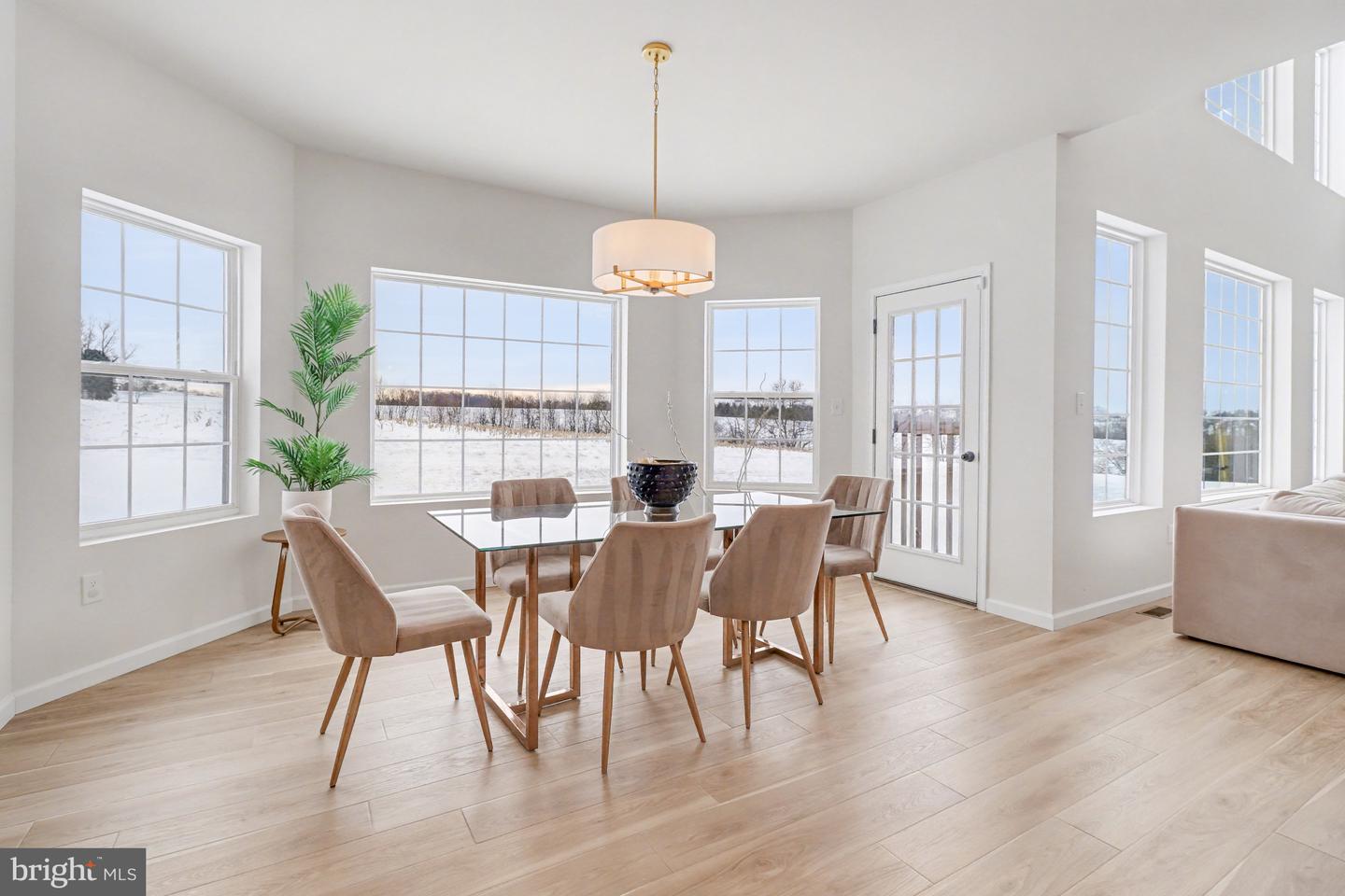 York, Pennsylvania, 17403, United States, 5 Bedrooms Bedrooms, ,6 BathroomsBathrooms,Residential,For Sale,2003251