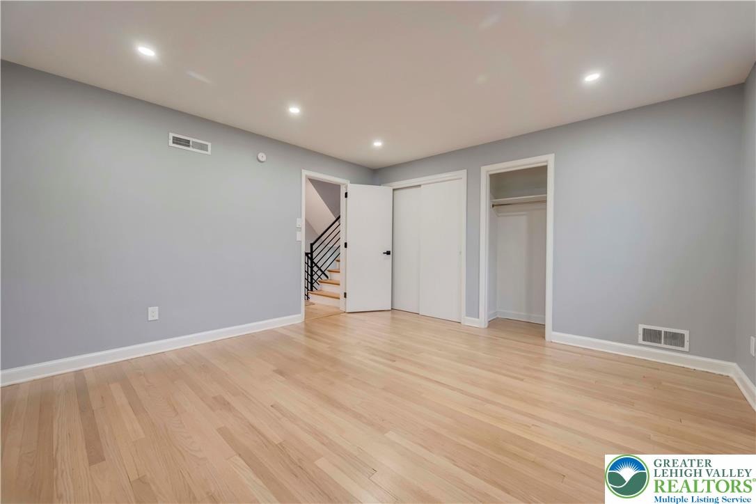 Allentown City, Pennsylvania, 18104, United States, 3 Bedrooms Bedrooms, ,3 BathroomsBathrooms,Residential,For Sale,1993140