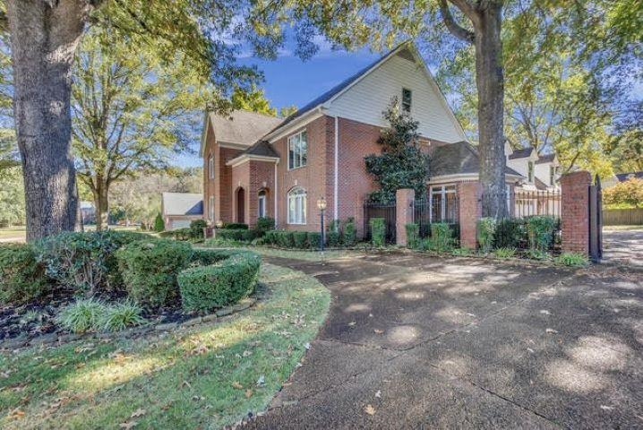 Germantown, Tennessee, 38139, United States, 6 Bedrooms Bedrooms, ,6 BathroomsBathrooms,Residential,For Sale,1987411