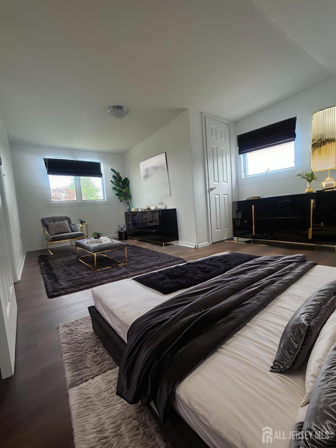 Rahway, New Jersey, 08857, United States, 4 Bedrooms Bedrooms, ,2 BathroomsBathrooms,Residential,For Sale,1906266