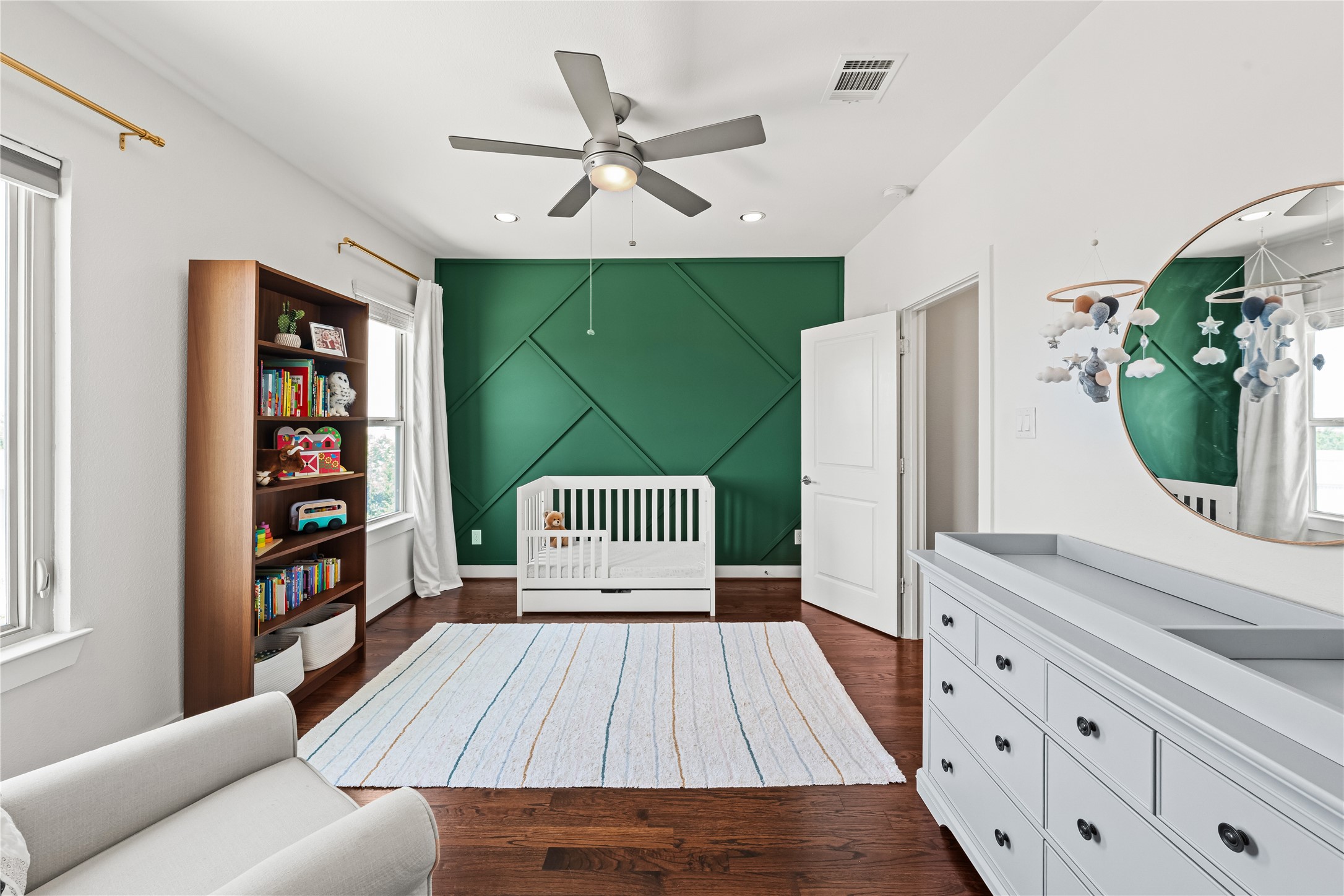  5809 E Post Oak Lane - 物件實景