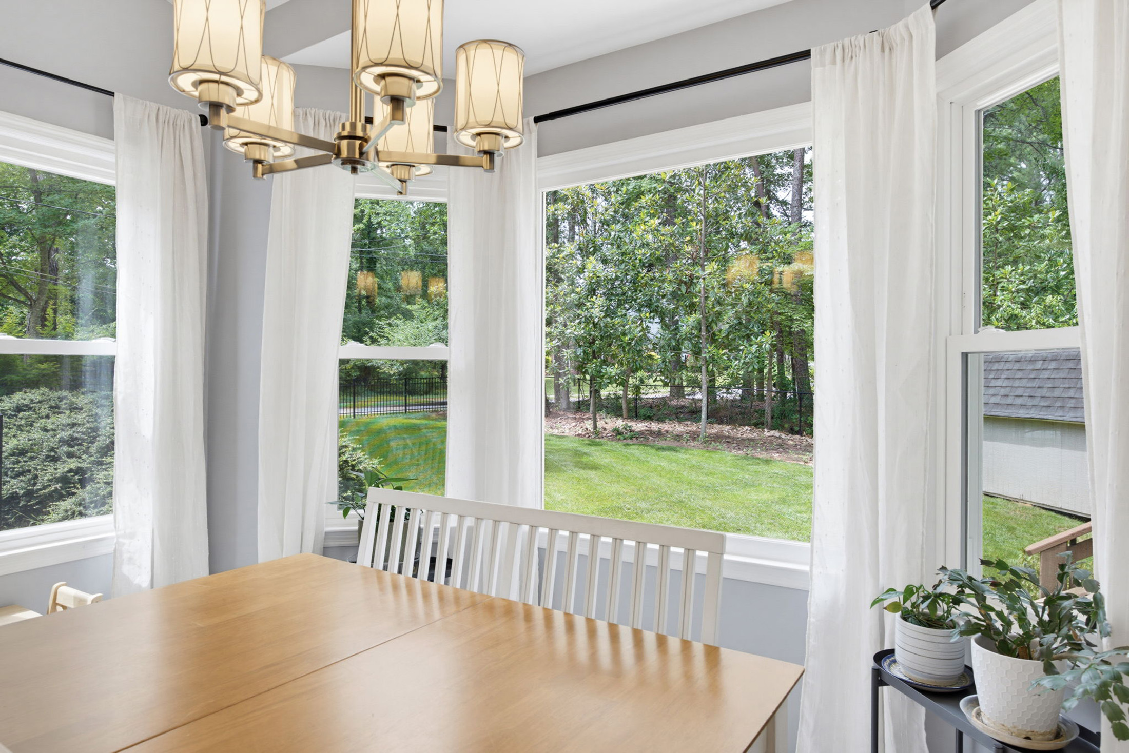  Stunning 5-Bedroom Brick Home in the Heart of East Cobb - 物件實景