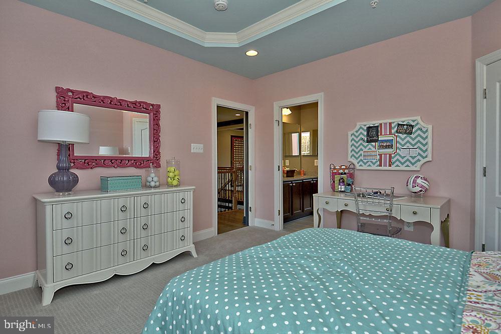 Clinton, Maryland, 20735, United States, 6 Bedrooms Bedrooms, ,6 BathroomsBathrooms,Residential,For Sale,1864170