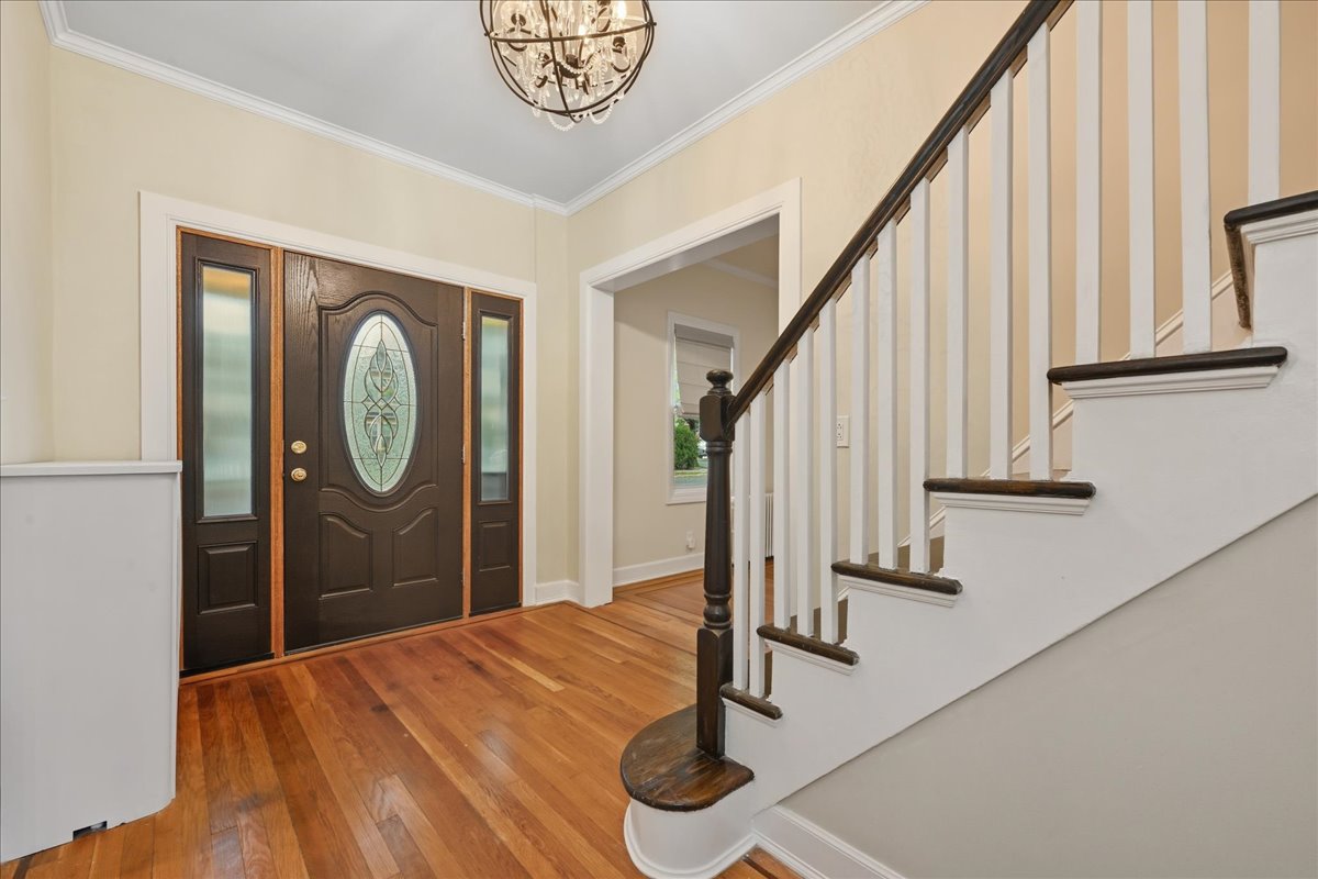 Floral Park, New York, 11001, United States, 4 Bedrooms Bedrooms, ,4 BathroomsBathrooms,Residential,For Sale,1977221