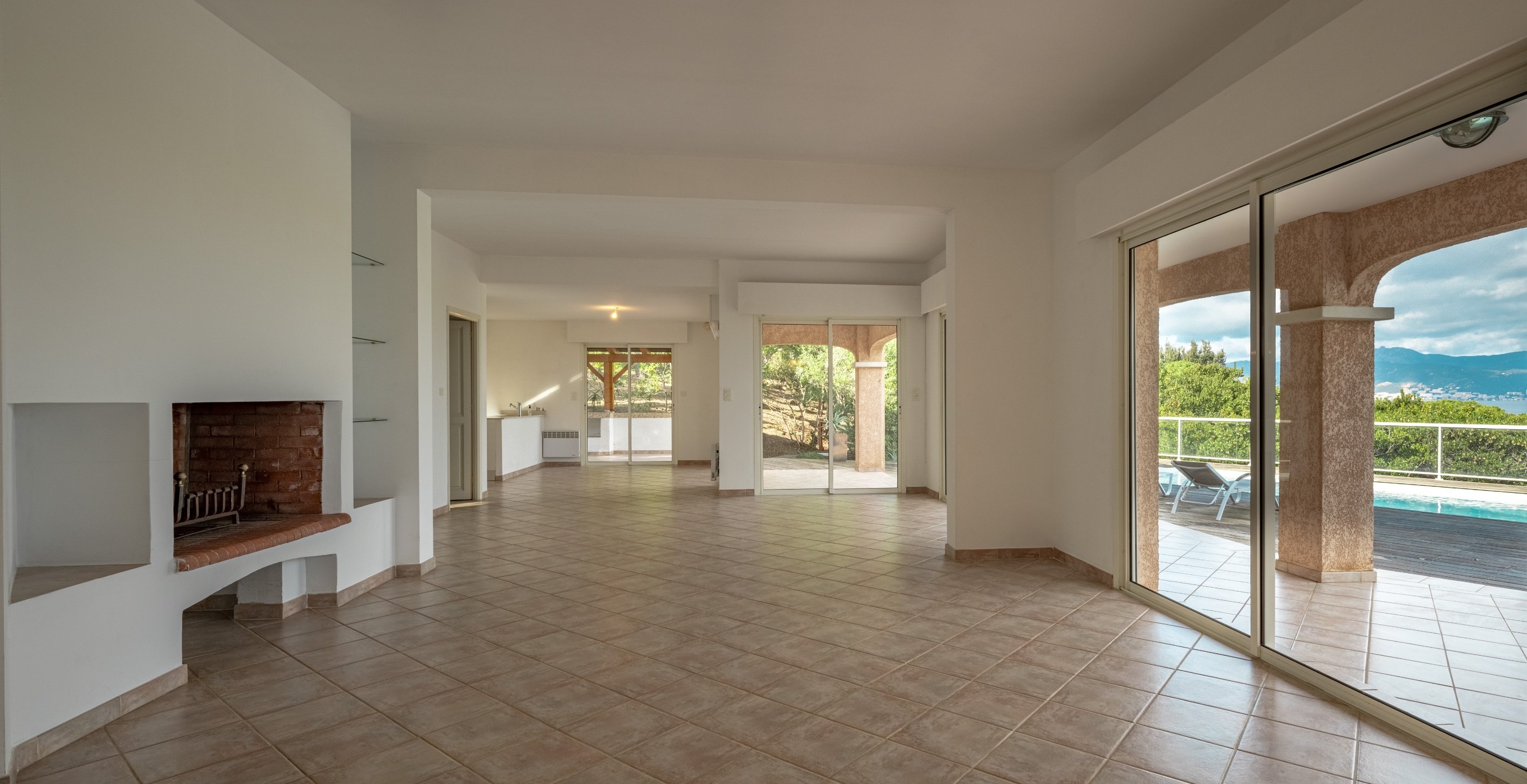 For sale : Luxury villa with pool, sea view and beaches on foot - Isolella - Aj… - 物件實景