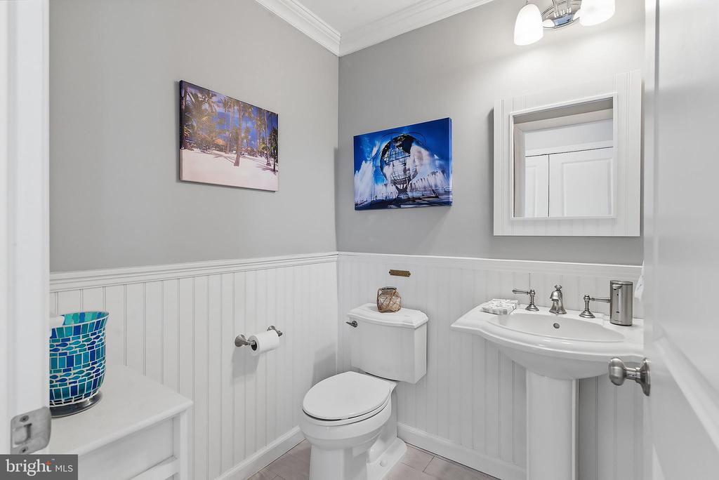 Manahawkin, New Jersey, 08050, United States, 4 Bedrooms Bedrooms, ,3 BathroomsBathrooms,Residential,For Sale,2005784