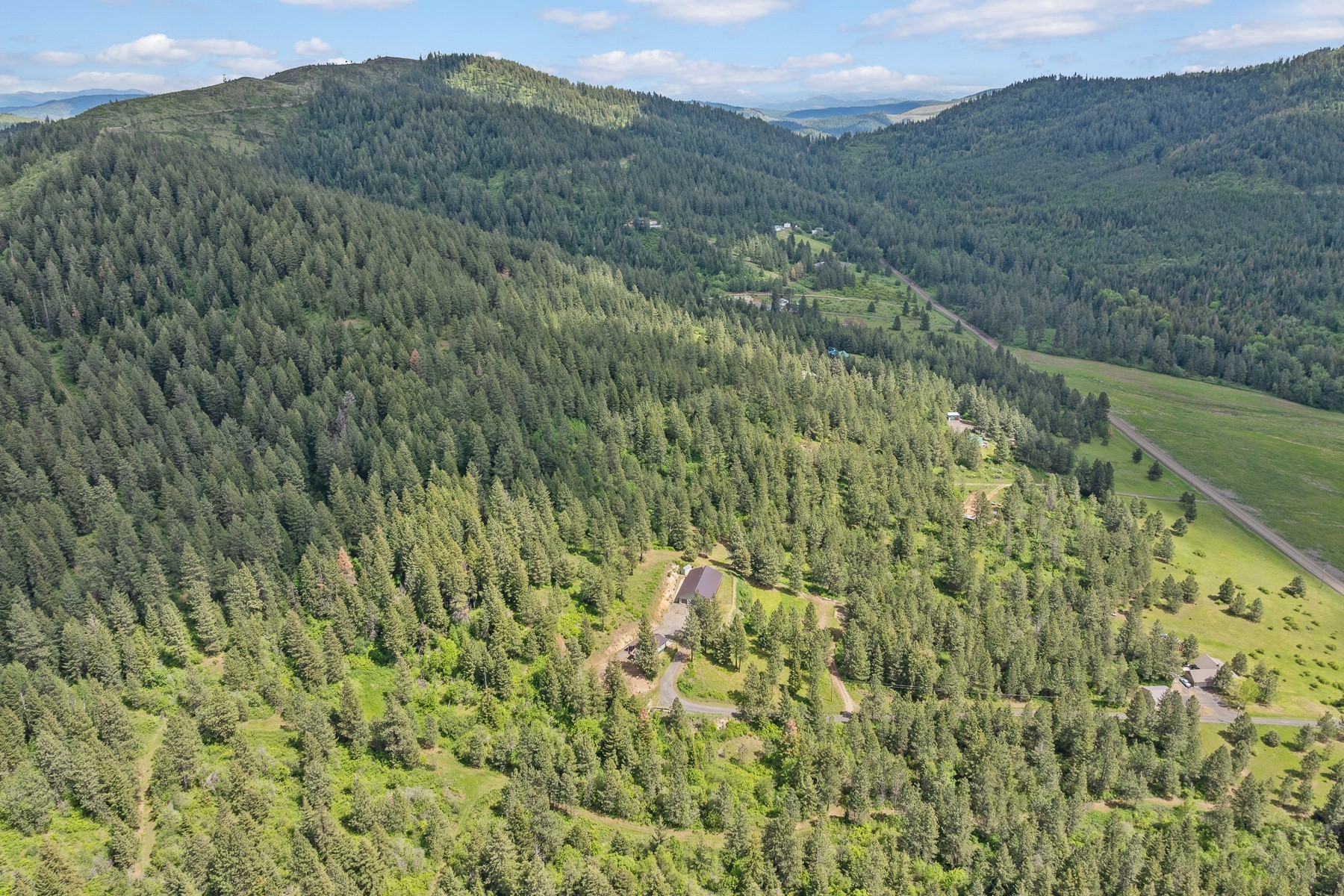  16003 Benewah Creek Rd - 物件實景