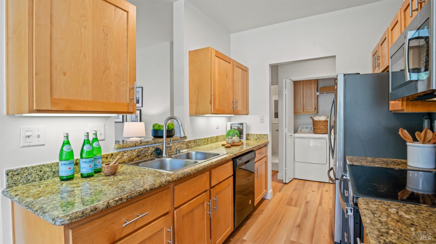 Richmond, California, 94804, United States, 2 Bedrooms Bedrooms, ,2 BathroomsBathrooms,Residential,For Sale,1919880