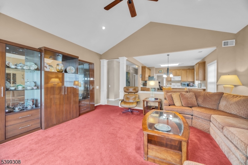 Franklin Twp., New Jersey, 08873, United States, 2 Bedrooms Bedrooms, ,2 BathroomsBathrooms,Residential,For Sale,2003337