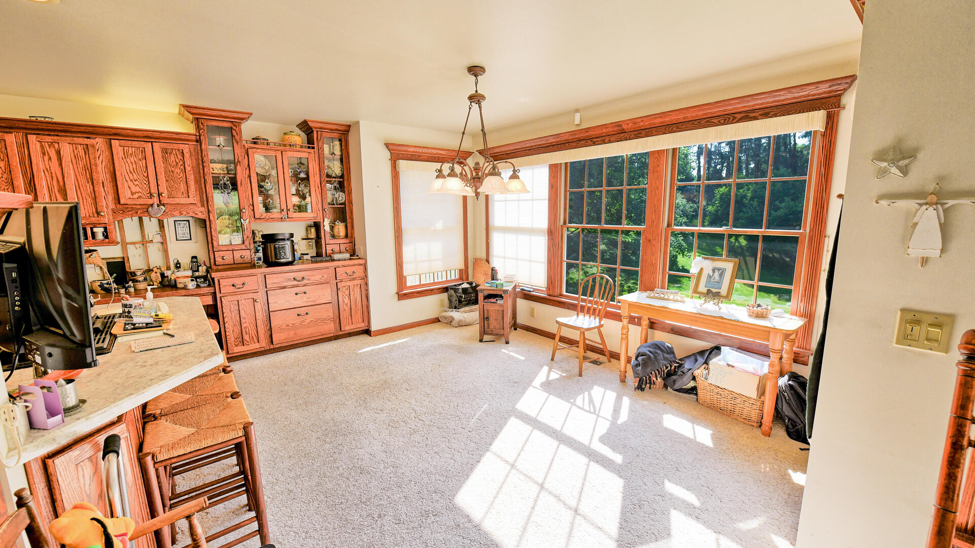 Portland, Michigan, 48875, United States, 5 Bedrooms Bedrooms, ,4 BathroomsBathrooms,Residential,For Sale,2002495