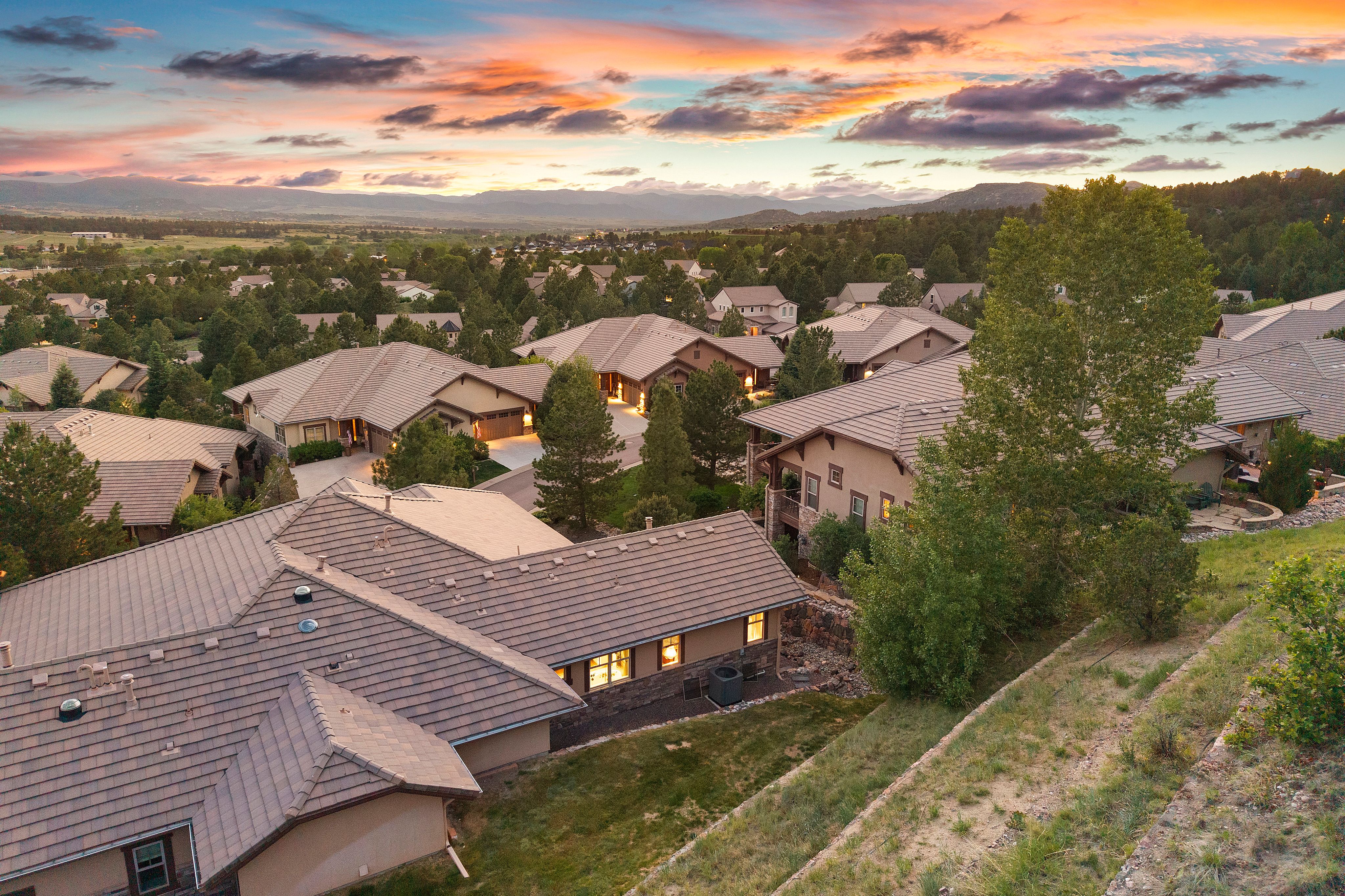  Perched on the ridge with sweeping views of the Front Range - 物件實景