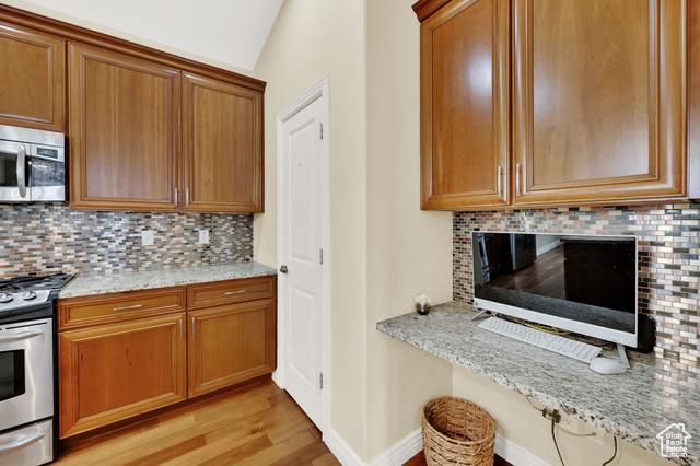 South Jordan, Utah, 84009, United States, 4 Bedrooms Bedrooms, ,4 BathroomsBathrooms,Residential,For Sale,1979446