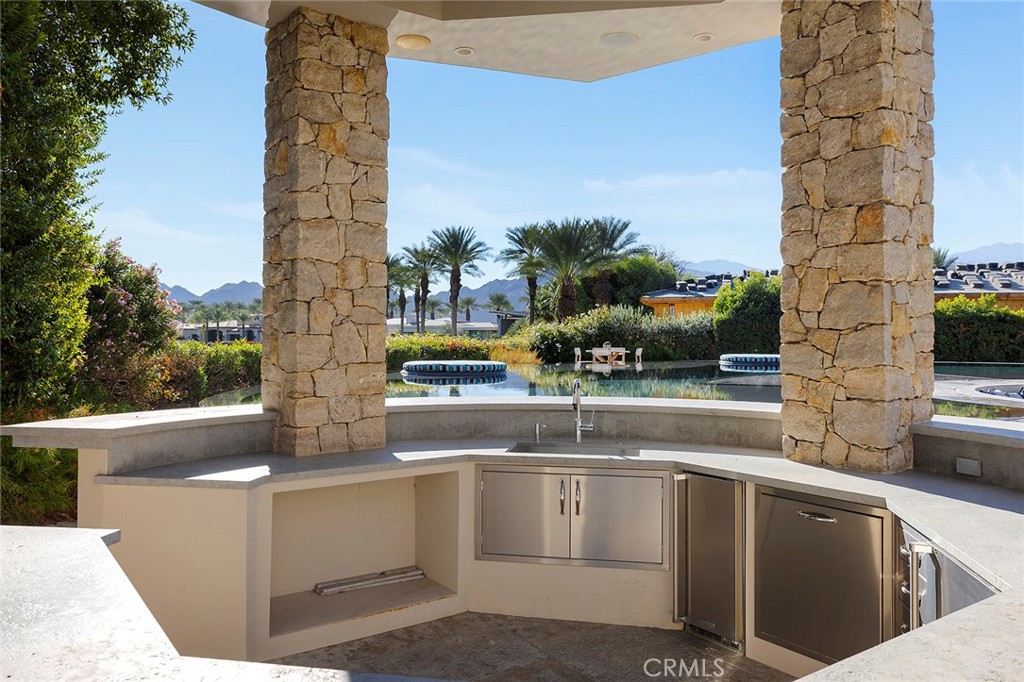 Indian Wells, California, 92210, United States, 5 Bedrooms Bedrooms, ,7 BathroomsBathrooms,Residential,For Sale,2001753