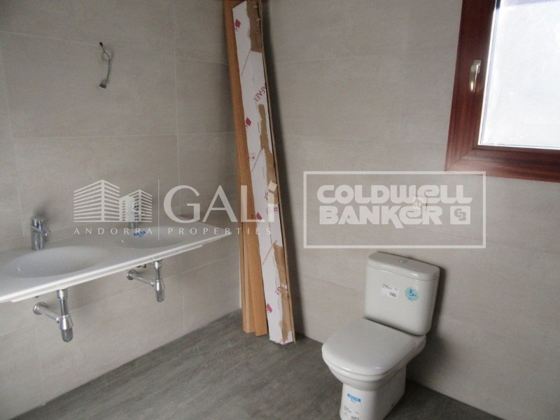 Canillo, Andorra, AD, 4 Bedrooms Bedrooms, ,2 BathroomsBathrooms,Residential,For Sale,1628029