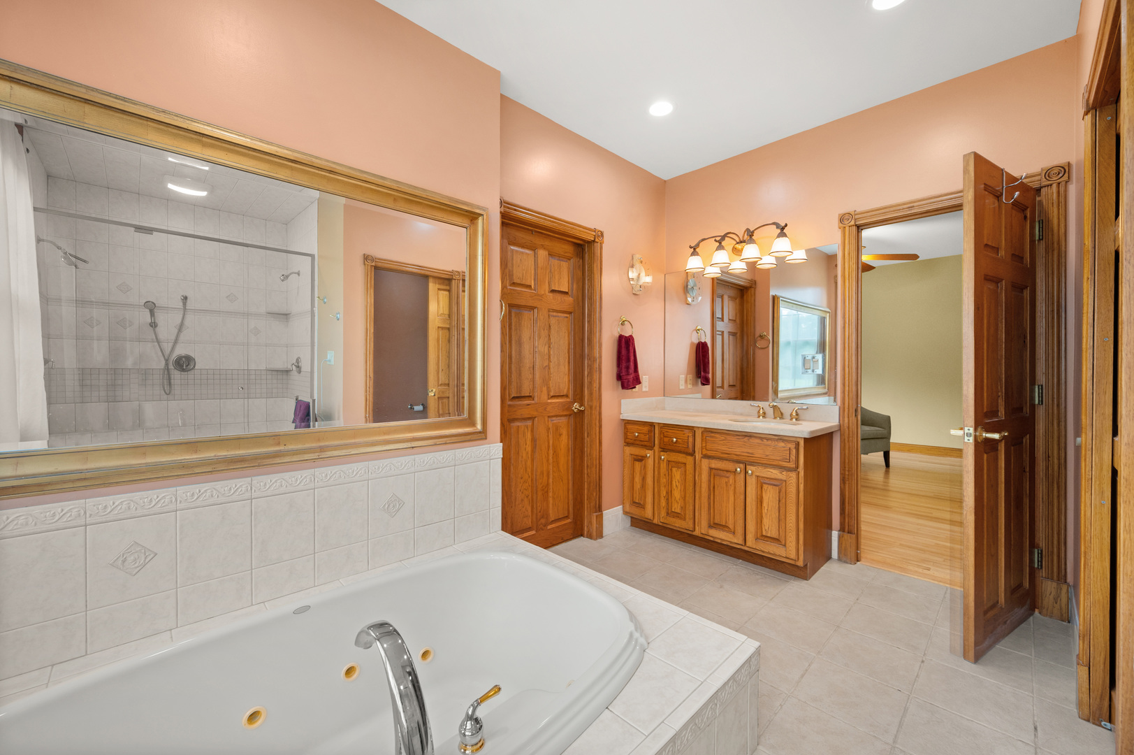 Sycamore, Illinois, 60178, United States, 5 Bedrooms Bedrooms, ,3 BathroomsBathrooms,Residential,For Sale,1904225