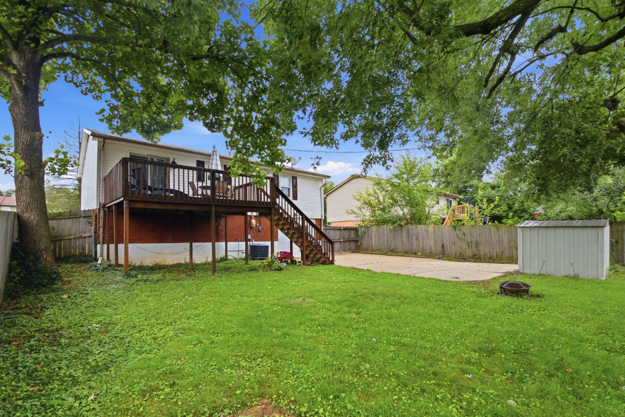  3633 Sundart Drive - 物件實景