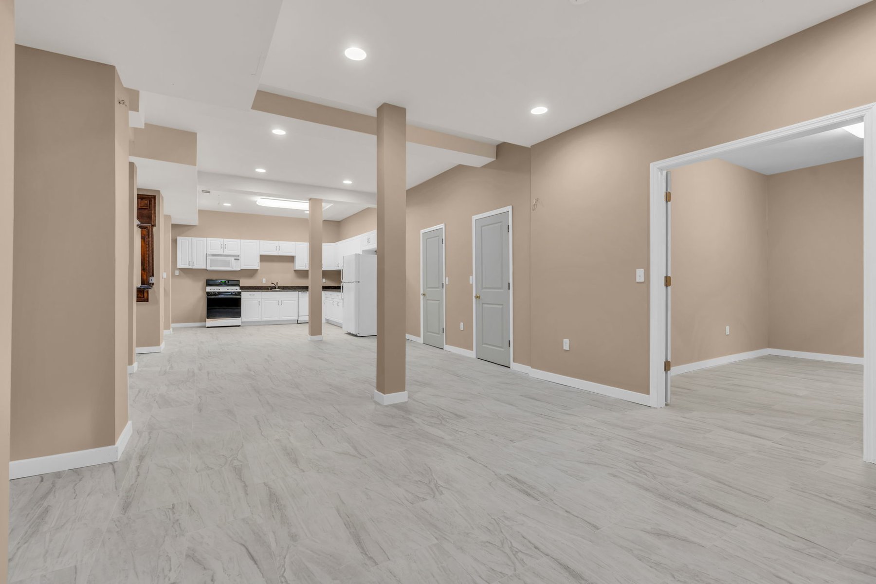  Luxury Multi-Generational Estate - 物件實景