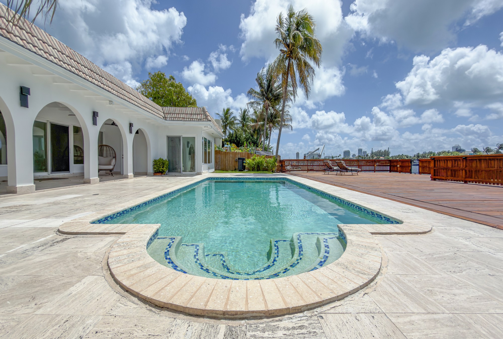  1690 Daytonia Rd, Miami Beach, FL, 33141 - 物件實景