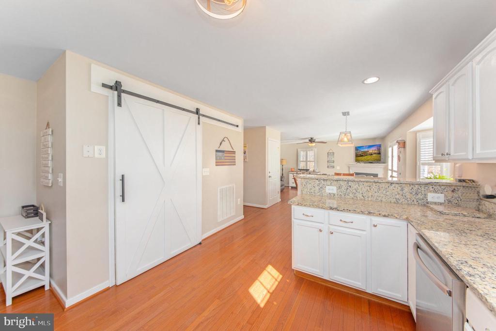 Port Royal, Virginia, 22535, United States, 5 Bedrooms Bedrooms, ,4 BathroomsBathrooms,Residential,For Sale,1959424