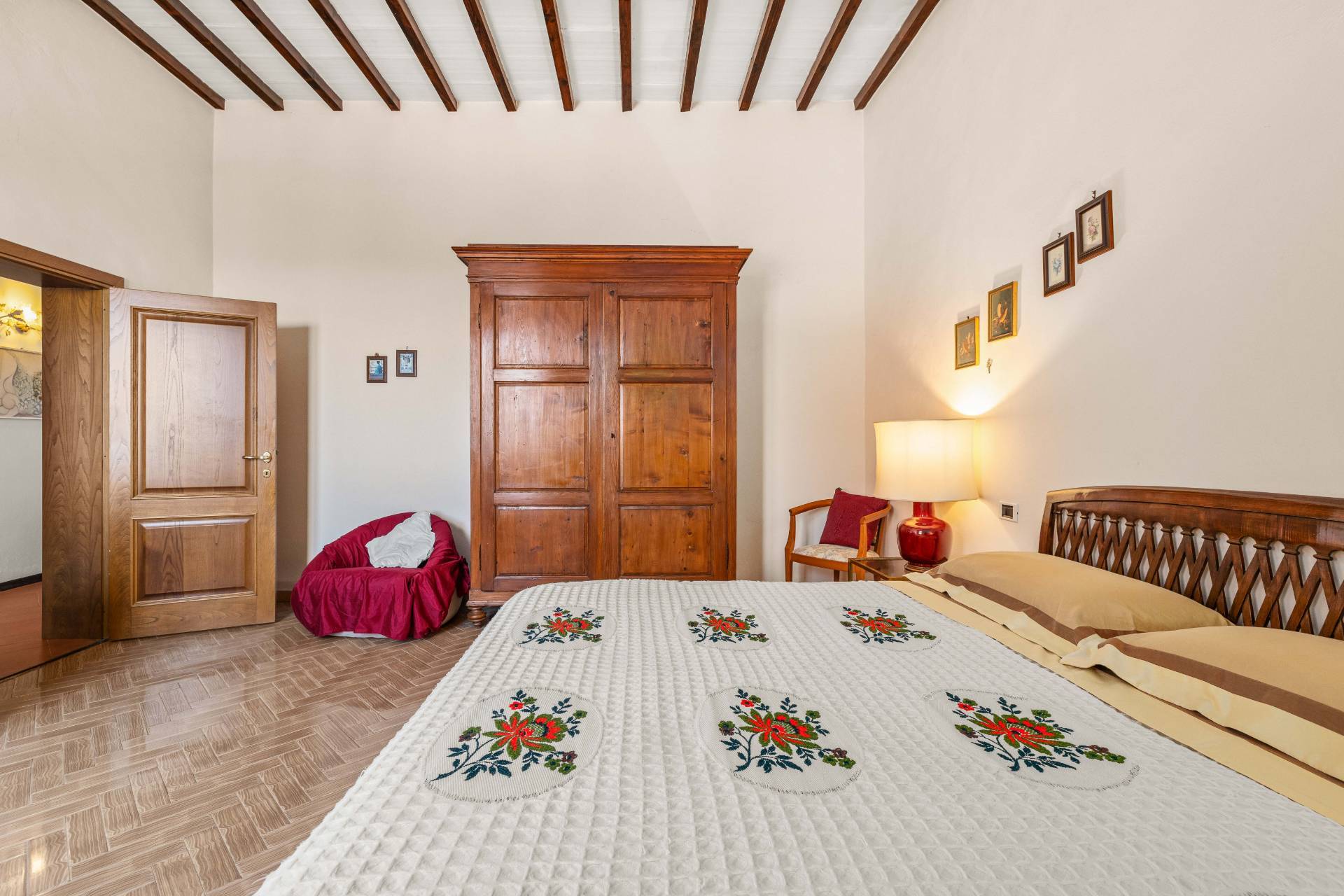 San Gimignano, Siena, 53037, IT, 3 Bedrooms Bedrooms, ,2 BathroomsBathrooms,Residential,For Sale,1876923