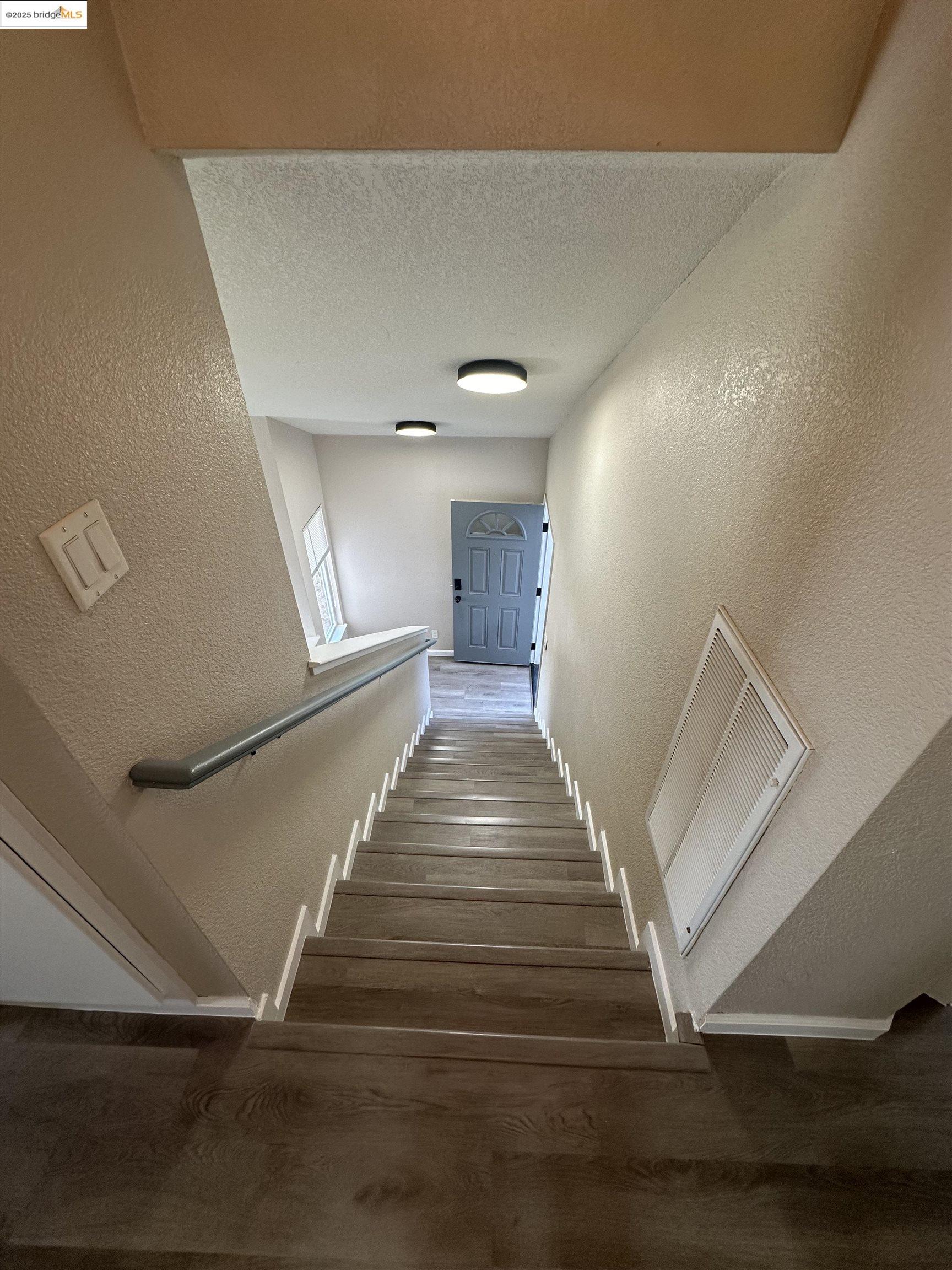 Vallejo, California, 94591, United States, ,Residential,For Sale,1940570