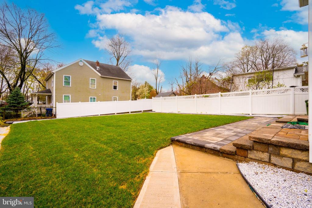 Hightstown, New Jersey, 08520, United States, 7 Bedrooms Bedrooms, ,5 BathroomsBathrooms,Residential,For Sale,1938166