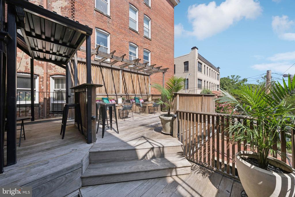 Washington, District of Columbia, 20009, United States, 4 Bedrooms Bedrooms, ,4 BathroomsBathrooms,Residential,For Sale,1902983