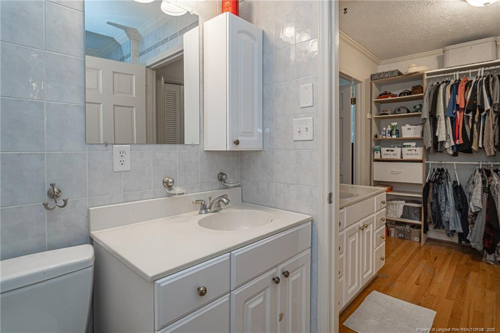Fayetteville, North Carolina, 28303, United States, 4 Bedrooms Bedrooms, ,4 BathroomsBathrooms,Residential,For Sale,1906068