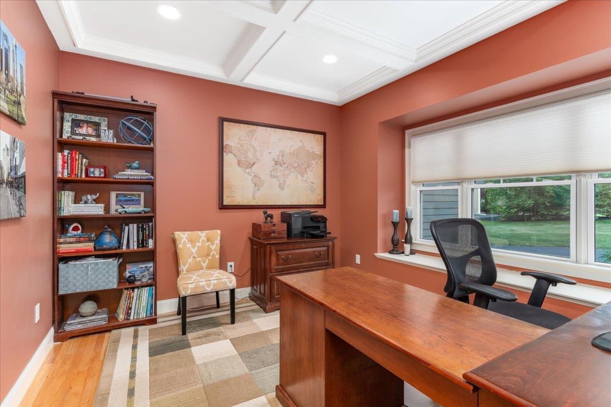 Bedford, New Hampshire, 03110, United States, 4 Bedrooms Bedrooms, ,5 BathroomsBathrooms,Residential,For Sale,1865787
