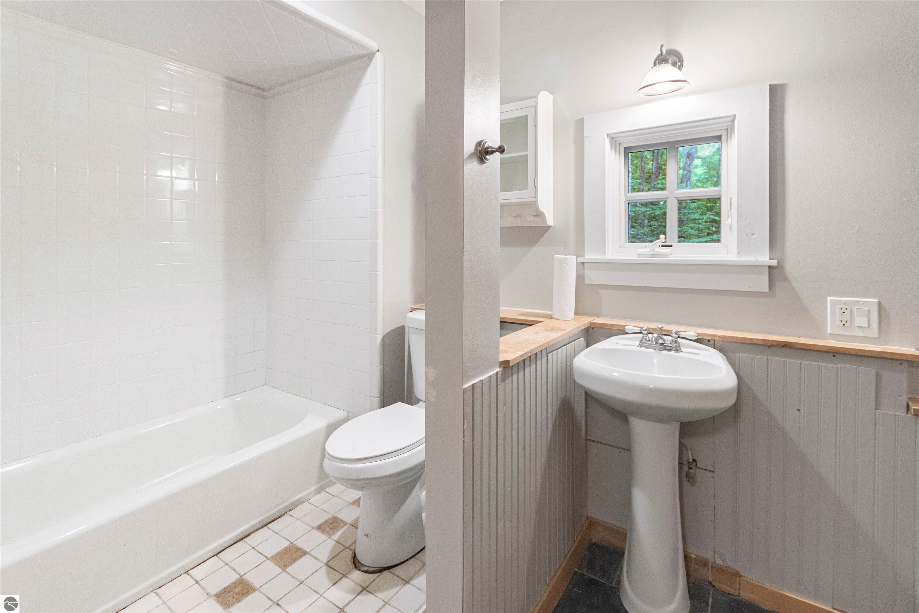 Lake Ann, Michigan, 49650, United States, 3 Bedrooms Bedrooms, ,1 BathroomBathrooms,Residential,For Sale,1941921