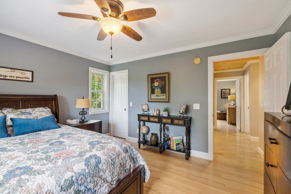 Hayesville, North Carolina, 28904, United States, 3 Bedrooms Bedrooms, ,4 BathroomsBathrooms,Residential,For Sale,1974136