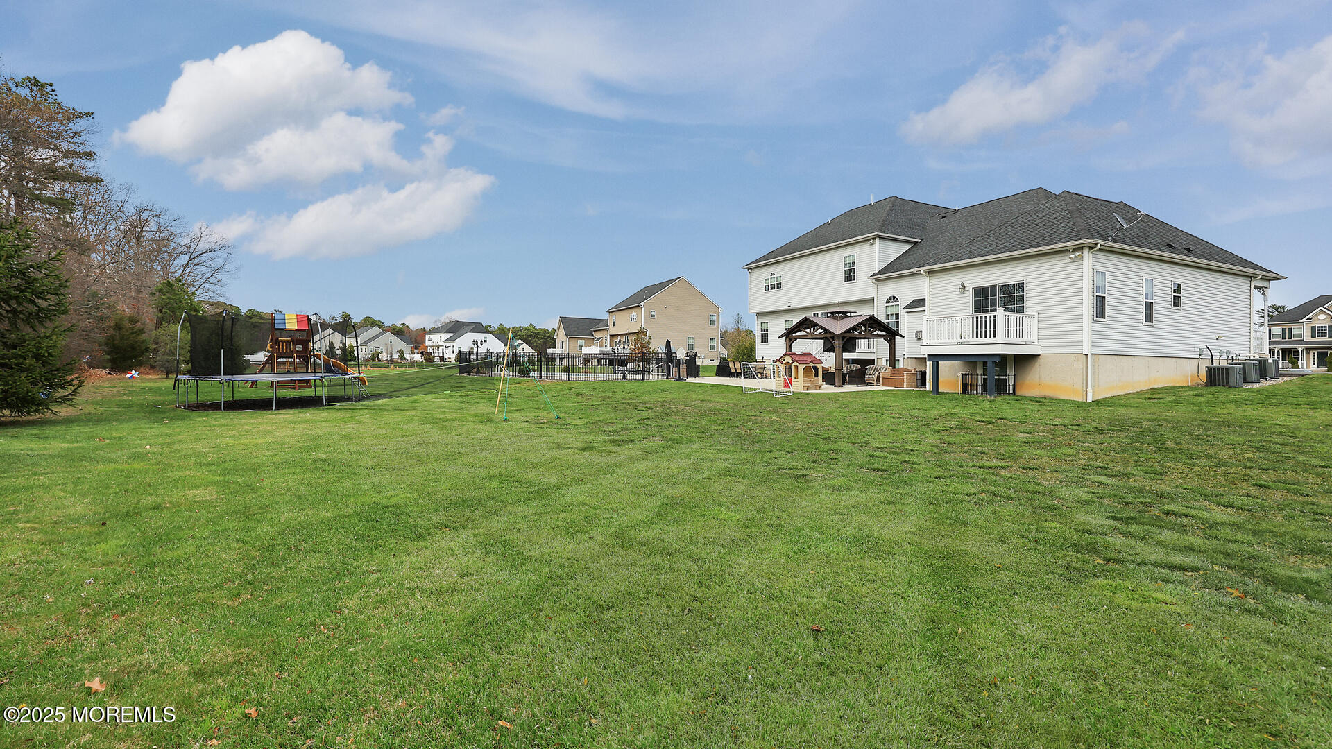 Jackson, New Jersey, 08527, United States, 5 Bedrooms Bedrooms, ,4 BathroomsBathrooms,Residential,For Sale,1779386