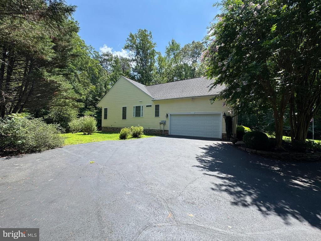 Spotsylvania, Virginia, 22553, United States, 3 Bedrooms Bedrooms, ,2 BathroomsBathrooms,Residential,For Sale,1906703