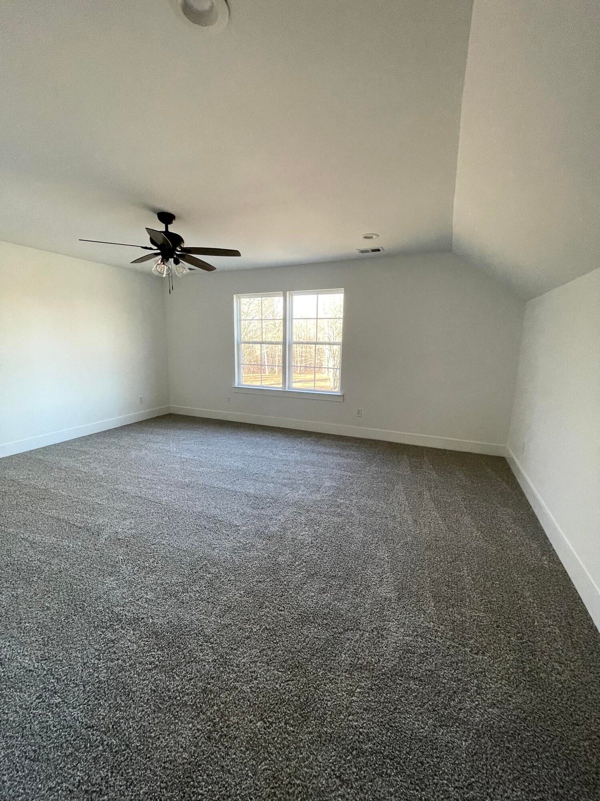 Dunlap, Tennessee, 37327, United States, 4 Bedrooms Bedrooms, ,3 BathroomsBathrooms,Residential,For Sale,1974830